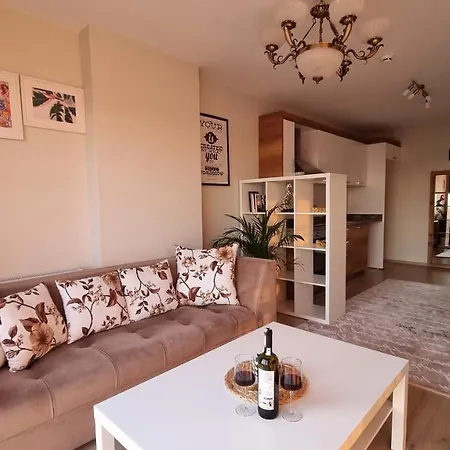 With Great City View 2 Apartment *